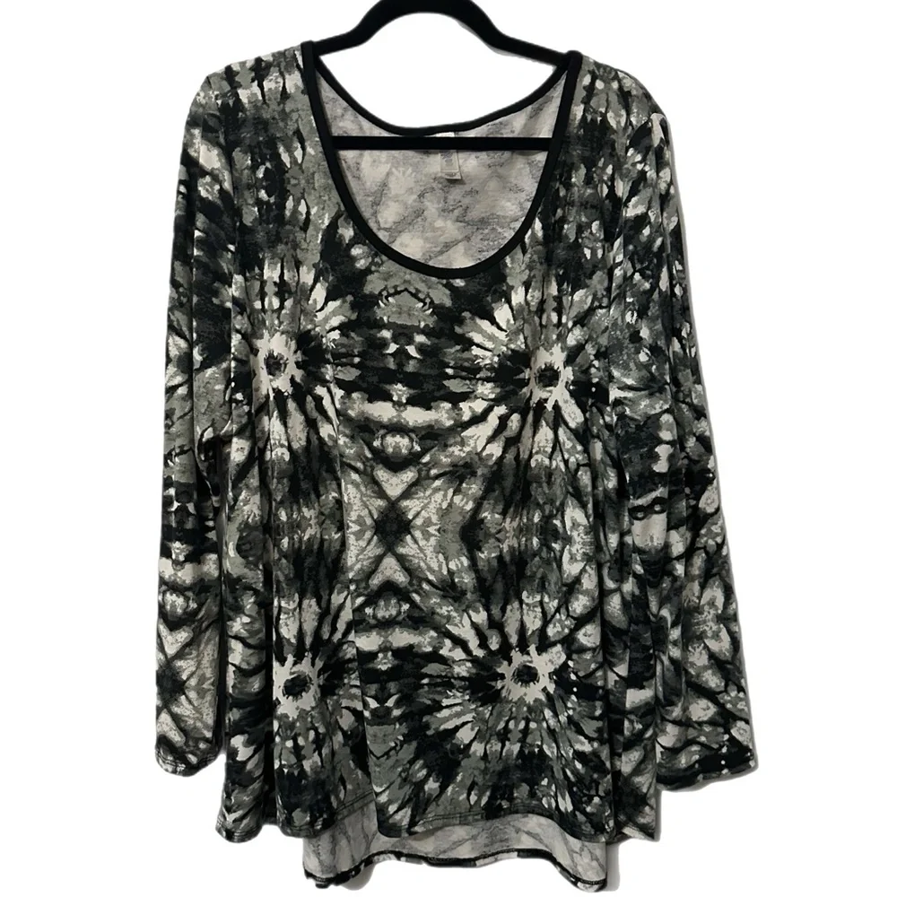 Long Sleeve LuLaRoe Lynnae Tee Top in Tie-Dye! 3X. So comfy with good stretch. - Picture 1 of 3